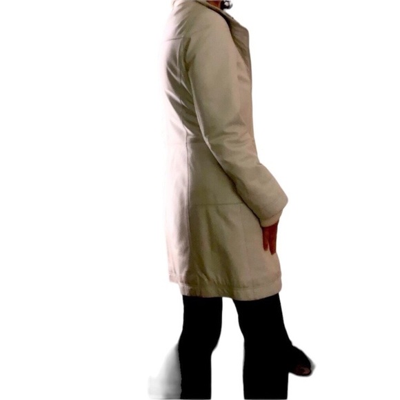 Danier Leather Tailored Cream White Leather Zip Up Jacket Coat - Picture 2 of 11